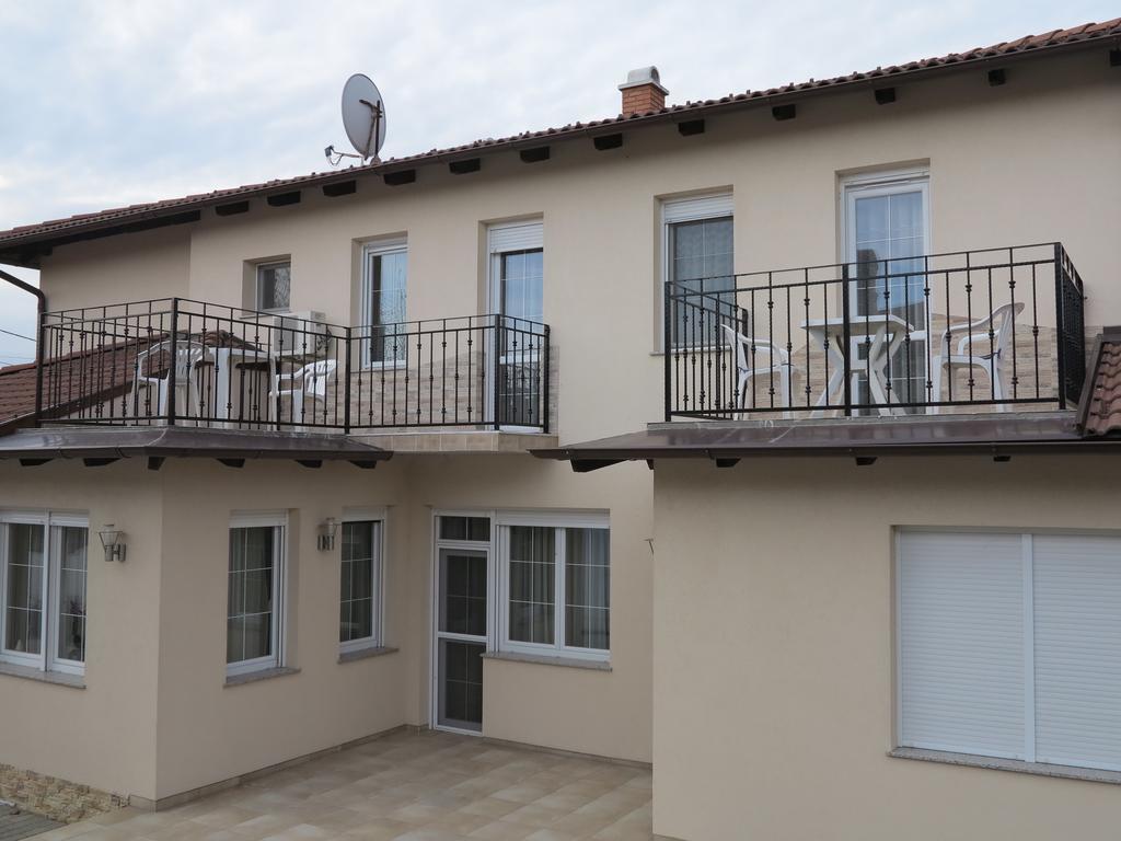 Aura Apartman Hajduszoboszlo Luaran gambar