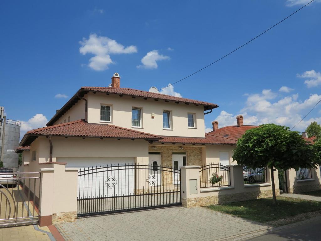 Aura Apartman Hajduszoboszlo Luaran gambar