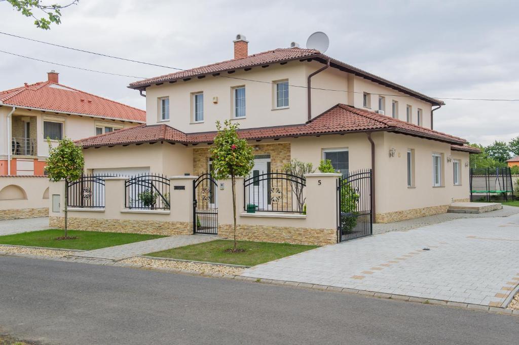 Aura Apartman Hajduszoboszlo Luaran gambar